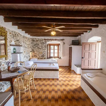 Bella Leros شقة اجيا مارينا