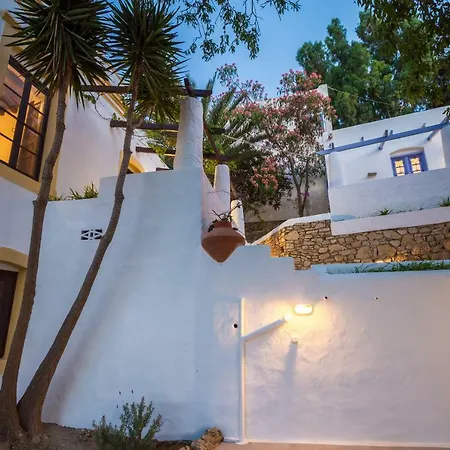 Bella Leros اجيا مارينا