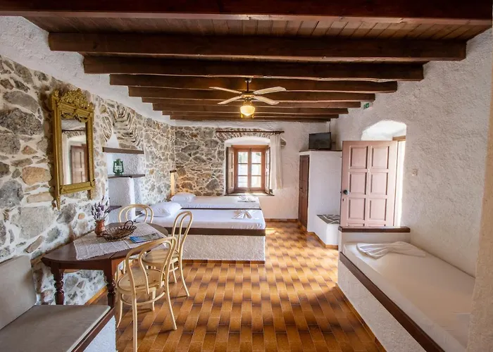 Bella Leros شقة اجيا مارينا