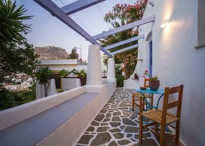 Bella Leros اجيا مارينا