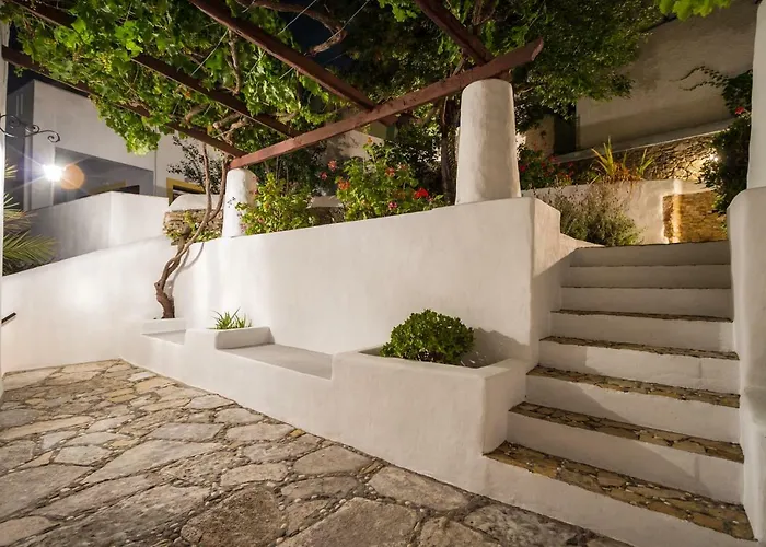 Bella Leros * اجيا مارينا