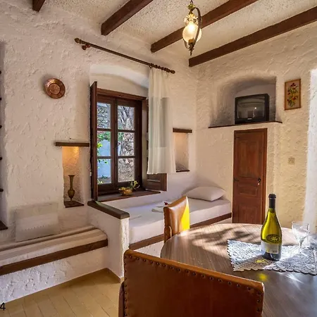 Apartment Bella Leros *