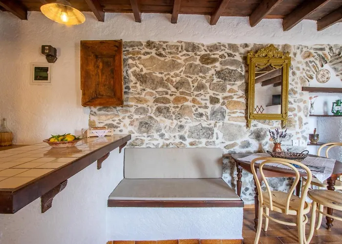 Bella Leros شقة *