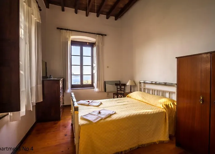 Bella Leros * اجيا مارينا