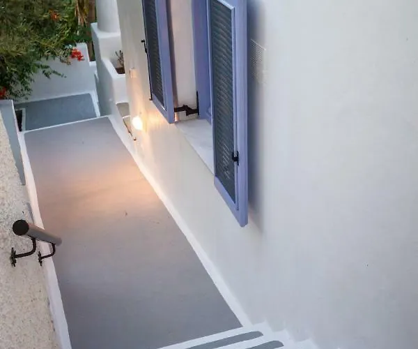 Bella Leros اجيا مارينا